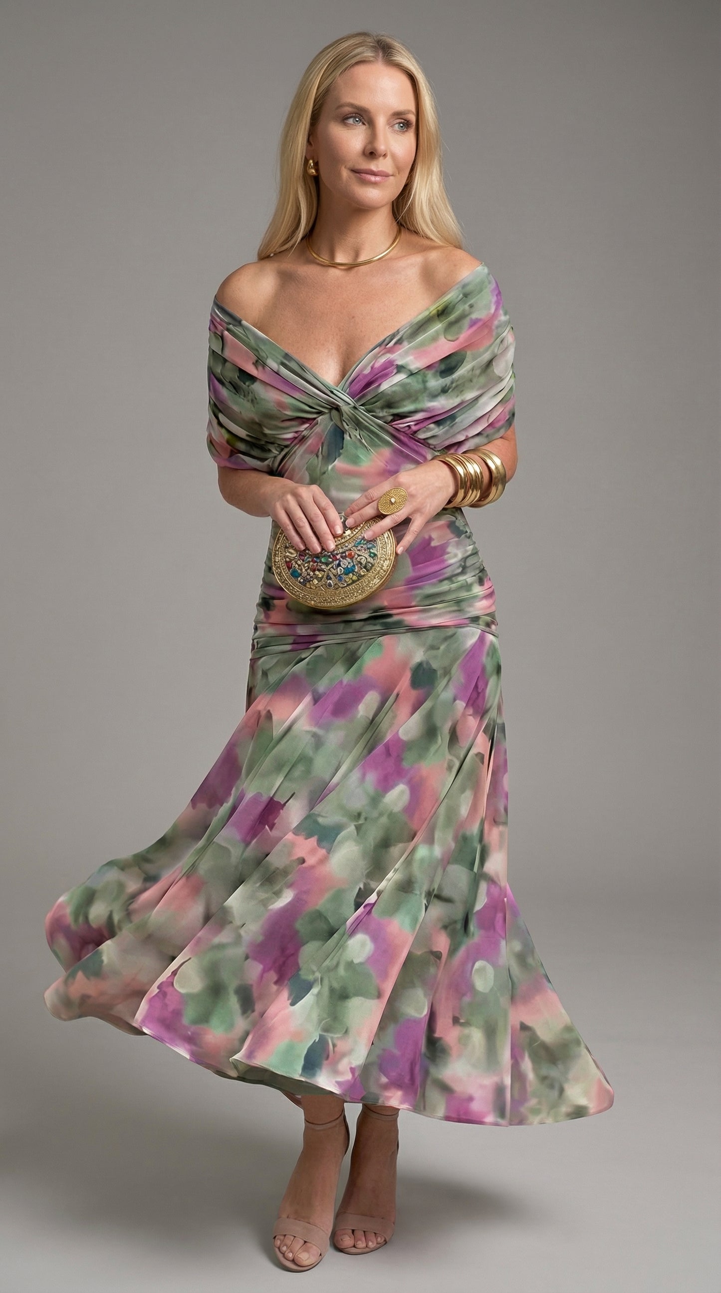 MavEra | Vestido largo floral con cuello en V