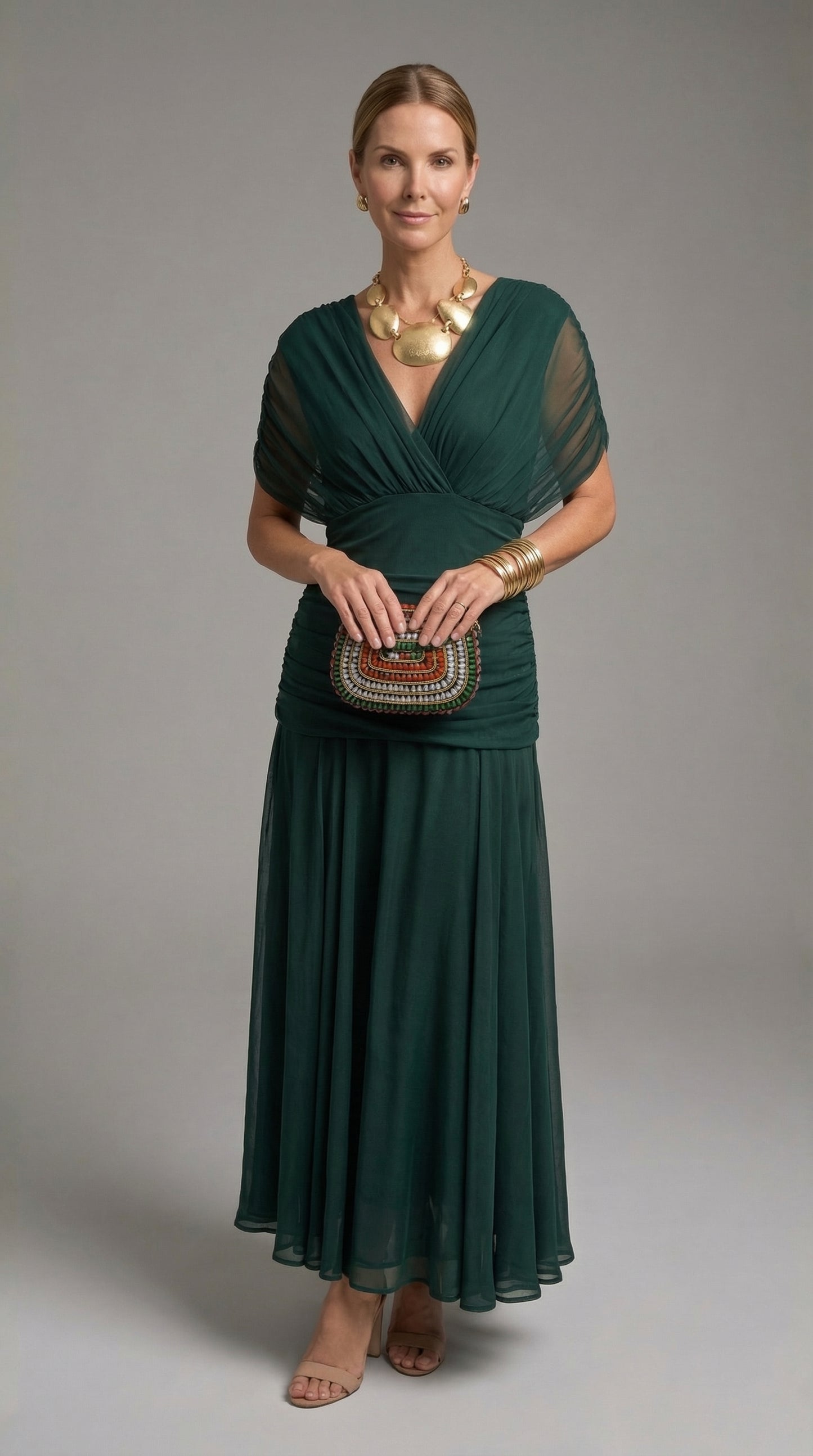 MavEra | Vestido largo floral con cuello en V